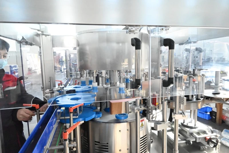 Oval Bottle Self Adhesive Labeling Machine
