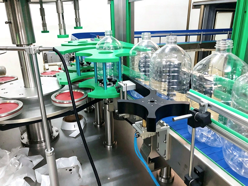 Square Bottle Opp Labeling Machine
